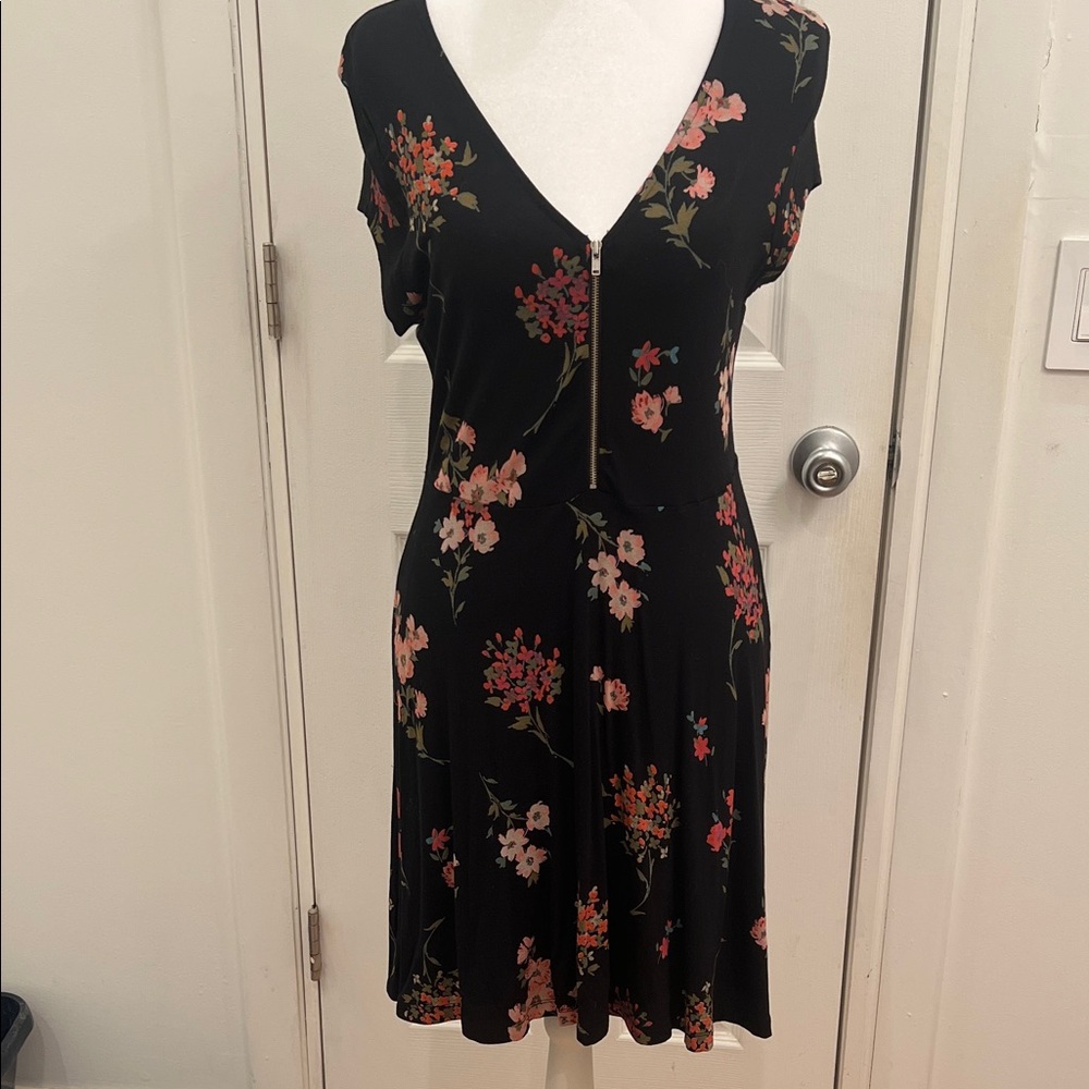 Express Black Floral Zip Front V-Neck Dress